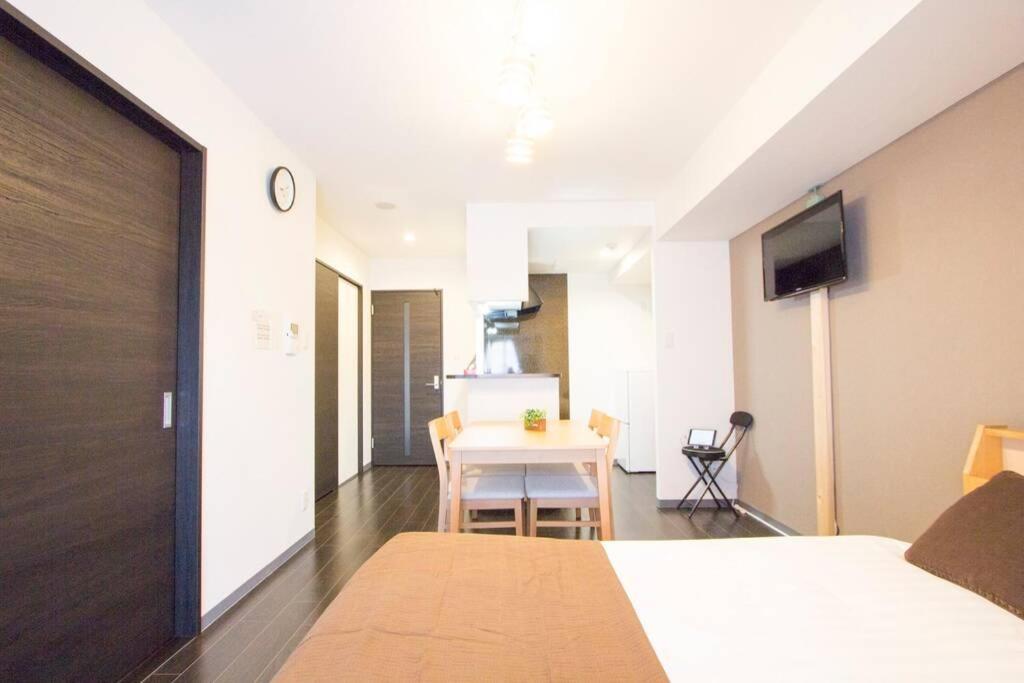 Apartament ようこそ札幌へ! 大通公園まで地下鉄10分 定員6名 Firetv完備 1階はセコマ Zewnętrze zdjęcie